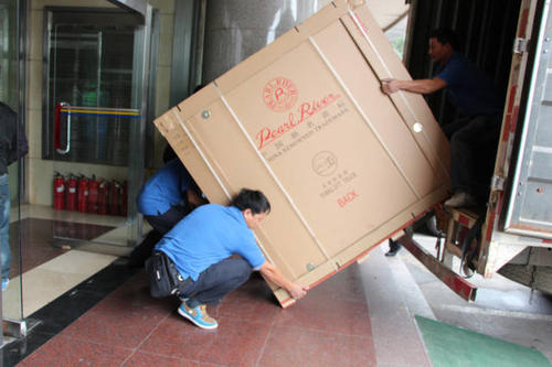 凌河钢琴贵重工艺品无忧运